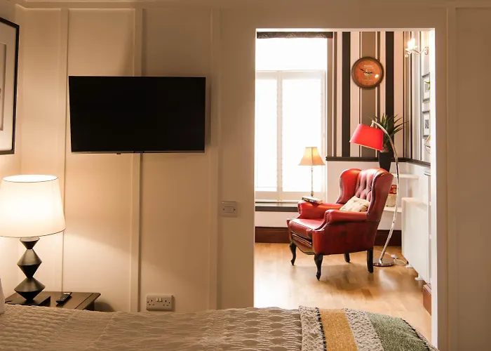The Merryburn - Rooms And Courtyard Studios