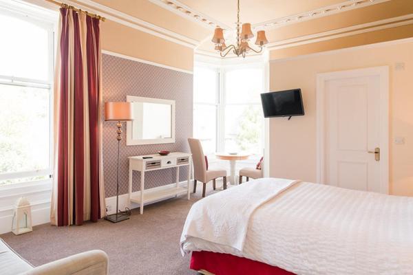 The Merryburn - And Courtyard 4*